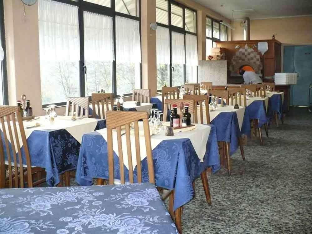 Hotel Olivi Salò Exteriör bild