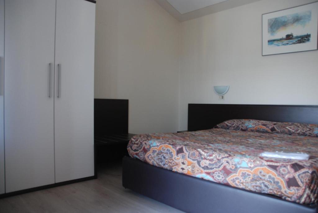Hotel Olivi Salò Exteriör bild