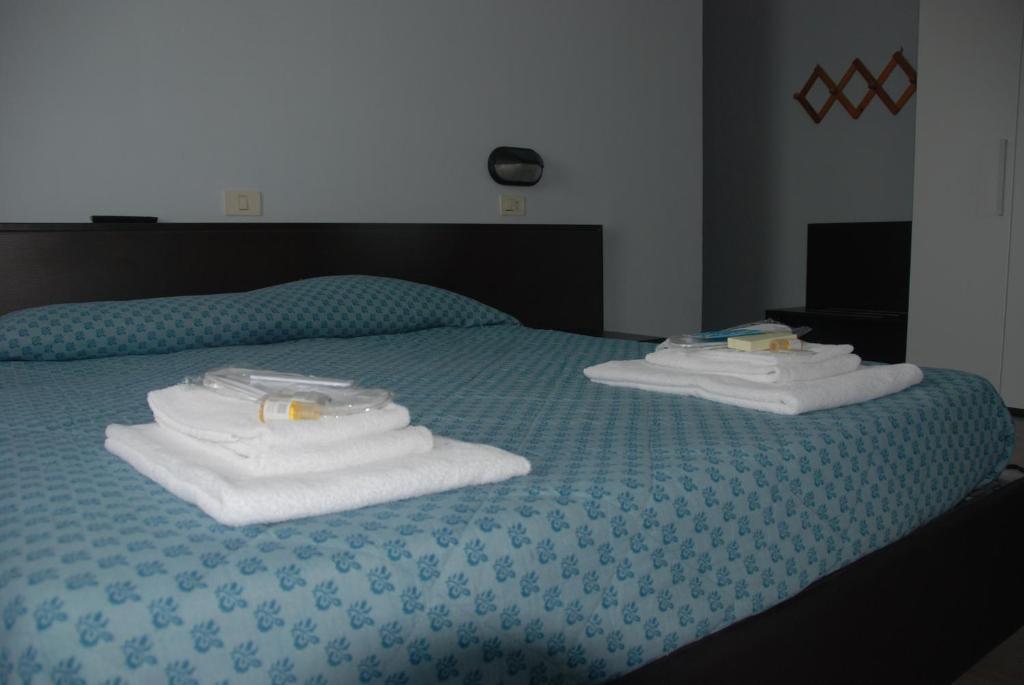 Hotel Olivi Salò Exteriör bild