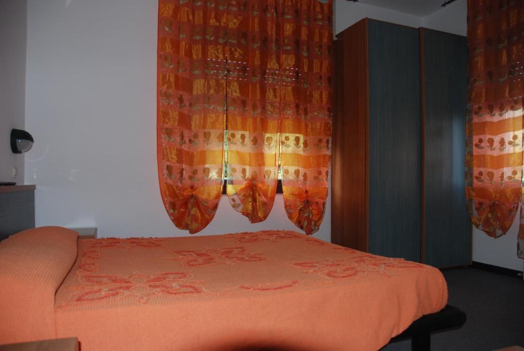 Hotel Olivi Salò Exteriör bild