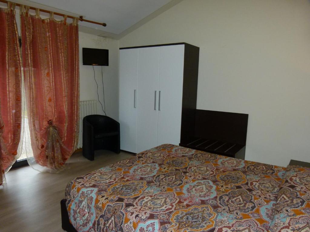 Hotel Olivi Salò Exteriör bild