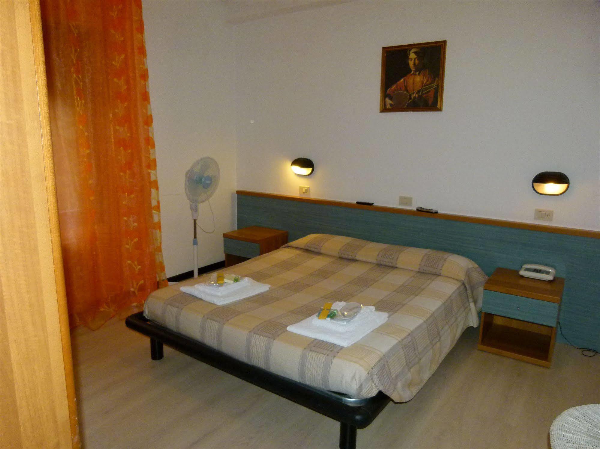 Hotel Olivi Salò Exteriör bild